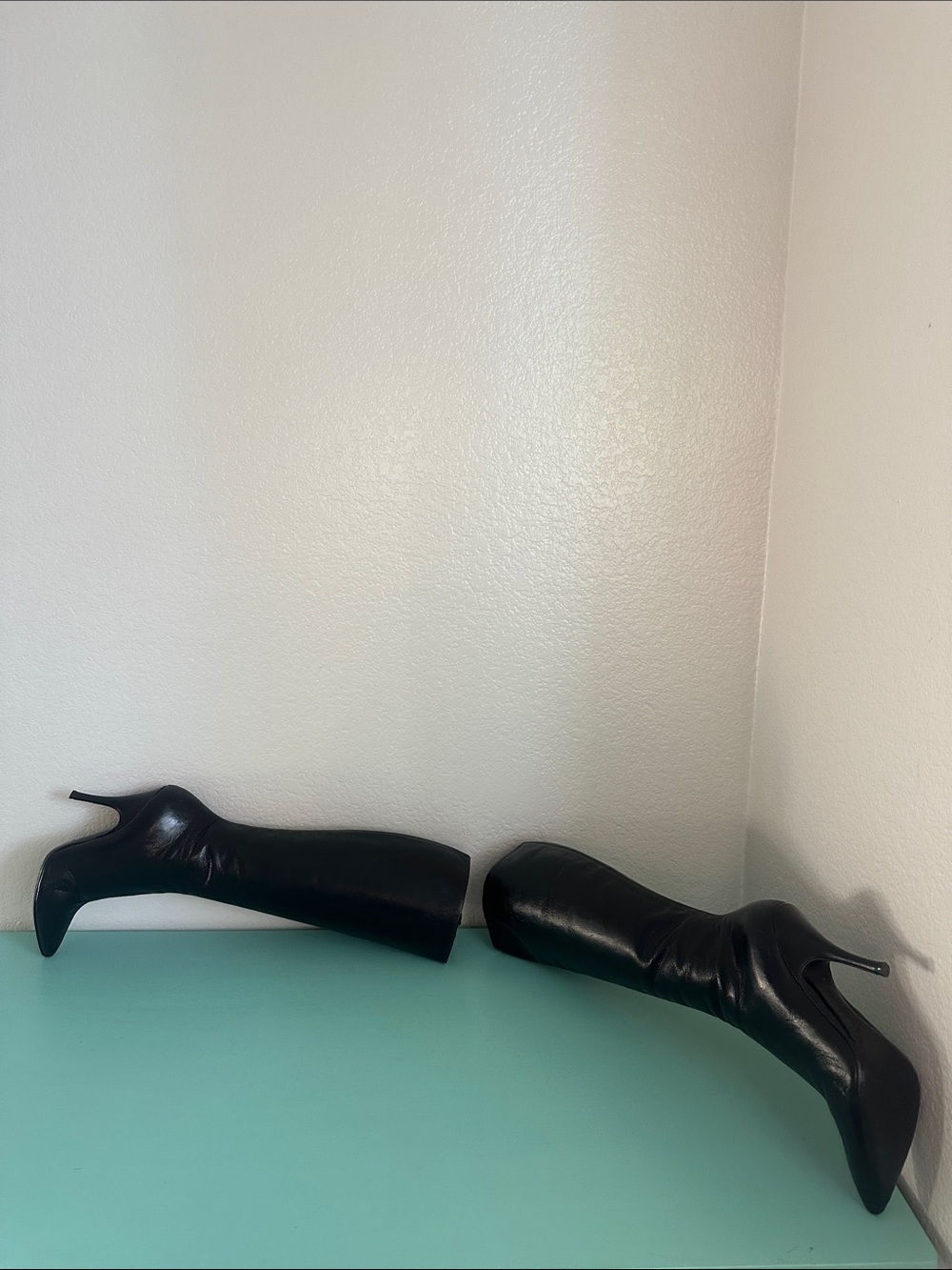 Dolce & Gabbana Mafia Chick leather knee high stiletto boots-size 36 1/2-used - Picture 9 of 17